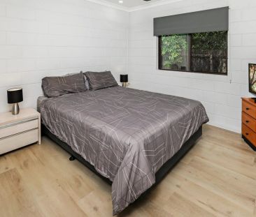 3-bedroom duplex in Trinity Beach - Photo 1