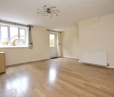 Chantry Gate, Bishops Cleeve, Cheltenham, Gloucestershire, GL52 - Photo 4