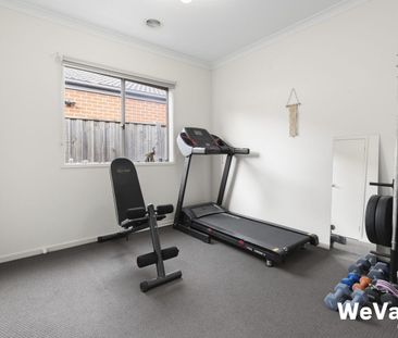 6 Martinshaw Road, Mickleham, Vic 3064 - Photo 2