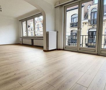 Appartement te huur in Etterbeek voor € 1.150 met 2 slaapkamers - Photo 3