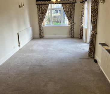 Downlands Avenue, Worthing - Photo 1