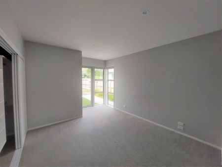 Fantastic on Fairwater - Photo 2