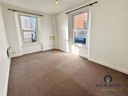 2 bedroom flat to rent - Photo 2