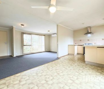 10 Sue Court, Hampton Park VIC - Photo 5