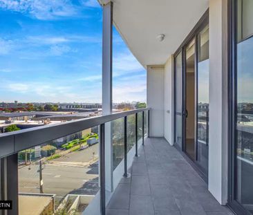 MGM MARTIN - TWO BEDROOM APARTMENT – Partial Furnished - Photo 5