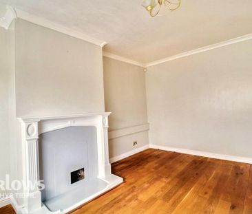 3 bedroom semi-detached bungalow to rent - Photo 3