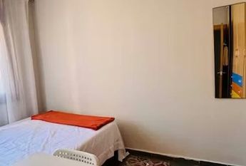 Avinguda de Sant Salvador, Barcelona, Catalonia 08913