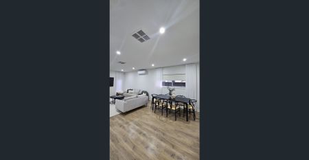 First Class Designer Family Living In The Esplanade! - Photo 3