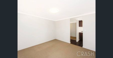 4x2 House in Secret Harbour with Patio - Photo 2