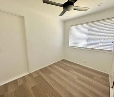 3 bedroom home that is a street back from the water! - Photo 4