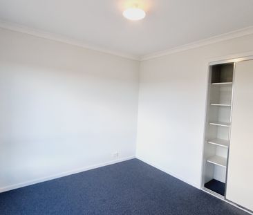 Stunning Family Home - Photo 1