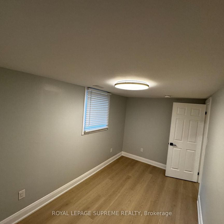 For Lease - 8 Redwood Court Unit# Basement, Barrie, Ontario - Photo 1