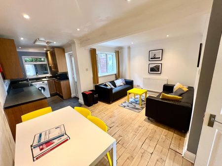 7 Bed End Terrace, Spear Road, SO14 - Photo 4