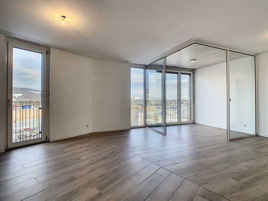 SUPERBE appartement de 2 ½ pièces en attique - Foto 1