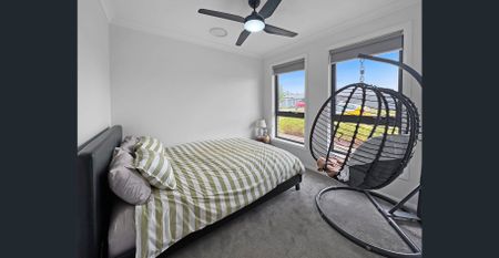 *APPLICATION APPROVED* Beautiful 4-Bedroom Home in Magnolia Estate - Photo 5