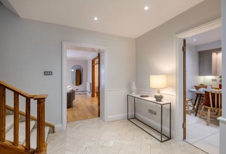 Elm Tree Close, St John's Wood, London, NW8 9JS - Photo 2