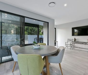 Beautiful 3 Bedroom Home in Sunshine Cove! - Photo 2