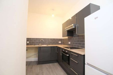 2 bedroom flat to rent - Photo 3