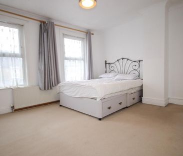 5 bedroom terraced house to rent - Photo 5