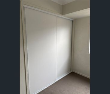 Modern 4 Bedroom Duplex in Quiet Circuit. Style, Space & Convenience - Photo 5