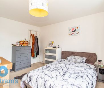 4 bed Semi-Detached House for Rent - Photo 4