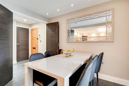 3 bedroom apartment to rent - Photo 3