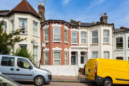 🏡 An Amazing Property in Haringey - Must be Seen! 🏡 Room 1 - Photo 4