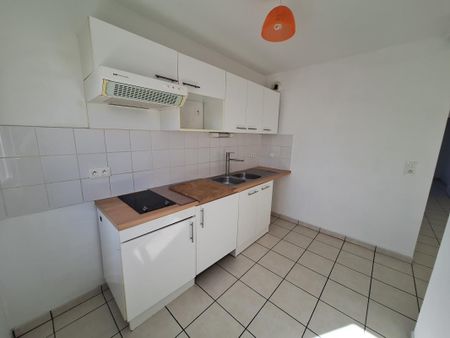 Location Appartement 2 pièces 47m² MONTUSSAN 33450 - Photo 2