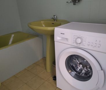 Location Appartement 1 pièce 30m² CARPENTRAS 84200 - Photo 5