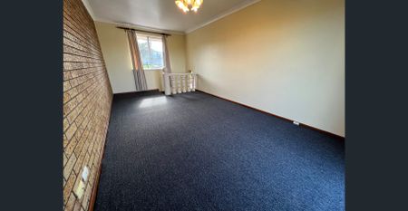 Spacious Split-Level Family Home - Photo 5