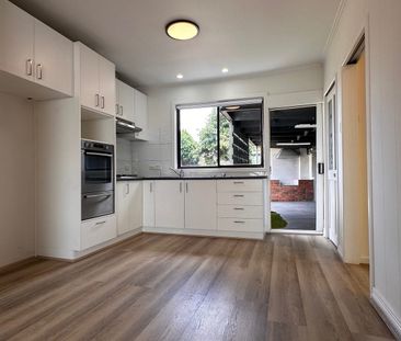 Renovated family home - Photo 5