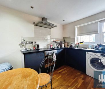Clare Court, Prescott Street, Halifax, HX1 - Photo 3