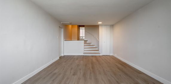 Sunny Renovated Studio - Atwater Metro - Downtown Montreal - 2121 Tupper Street, Montréal - Photo 2