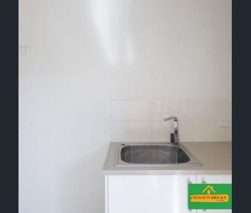 Modern Townhouse Living in Keysborough - Photo 2