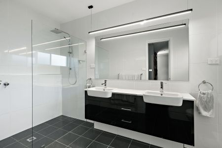 Immaculate Family Home in a Prime Location - Photo 2