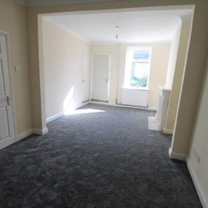 2 bedroom property to rent in Kettering - Photo 1