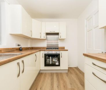 3 bedroom detached house to rent - Photo 6