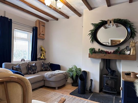 2 bedroom cottage to rent - Photo 1