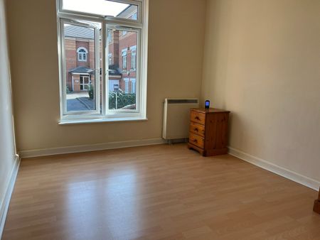 1 Bed Flat, Frensham Court, NW4 - Photo 4