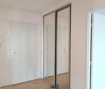 Location Appartement 4 pièces 106m² ORLEANS 45100 - Photo 4