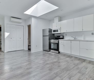 For Lease - 1364 St Clair Avenue Unit# 202, Toronto, Ontario - Photo 5