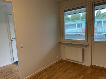 Tallrisvägen 8 H - Photo 3