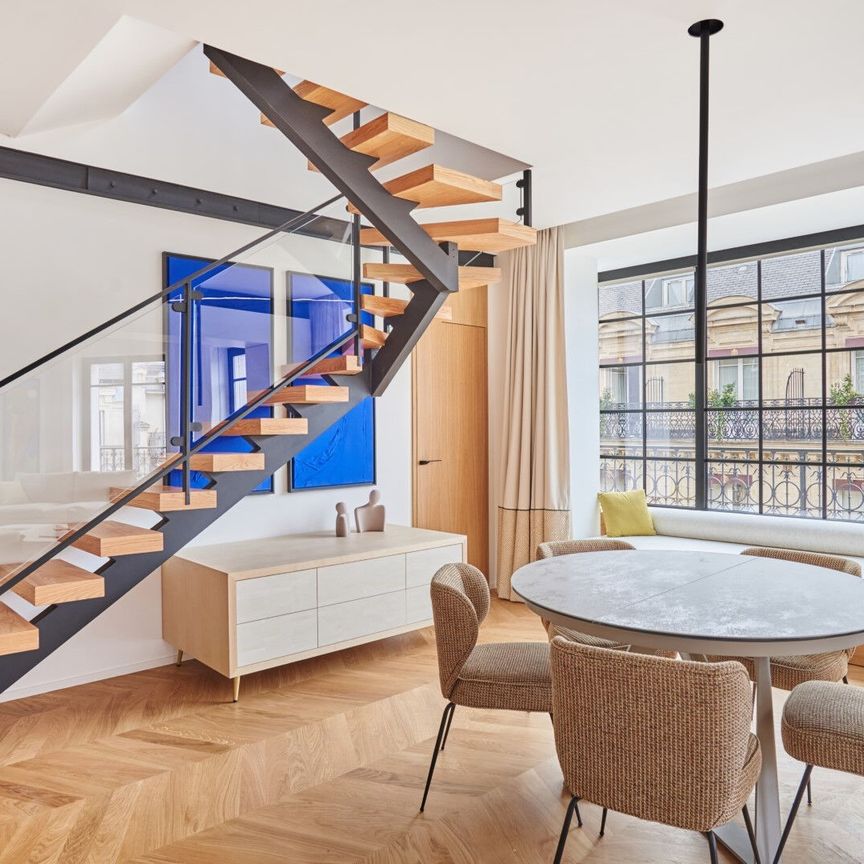 Duplex • Triangle d'Or - Photo 1