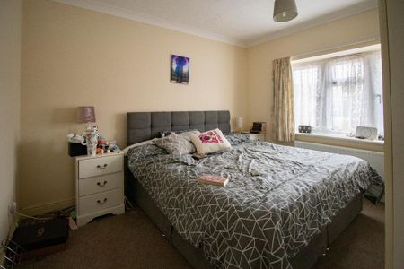 2 bedroom bungalow to rent - Photo 4