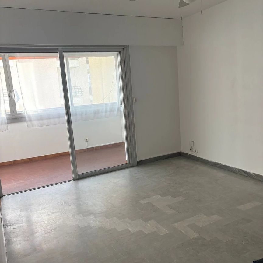 Location Appartement 1 pièce 22m² CANNES 06400 - Photo 1