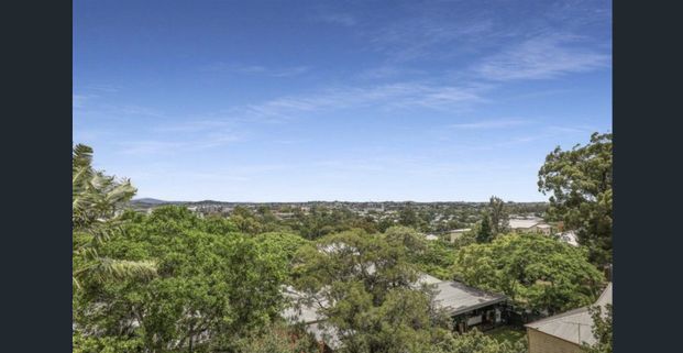 Exceptional Living - Sensational Views - Photo 1