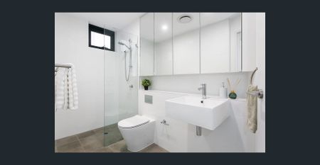 ELEVATED INNER-WEST LIVING WITH SWEEPING DISTRICS VIEWS - Photo 5