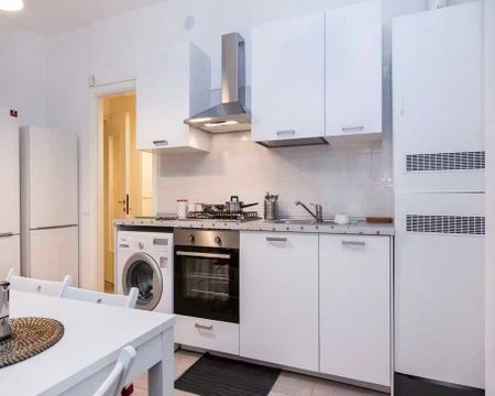 Viale Monte Santo, Milan, Lombardy 20124 - Photo 5