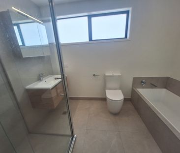 Modern Living - Photo 1