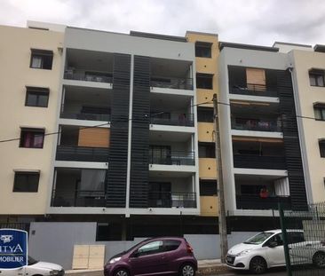 Location Appartement 4 pièces 72m² STE CLOTILDE 97490 - Photo 5